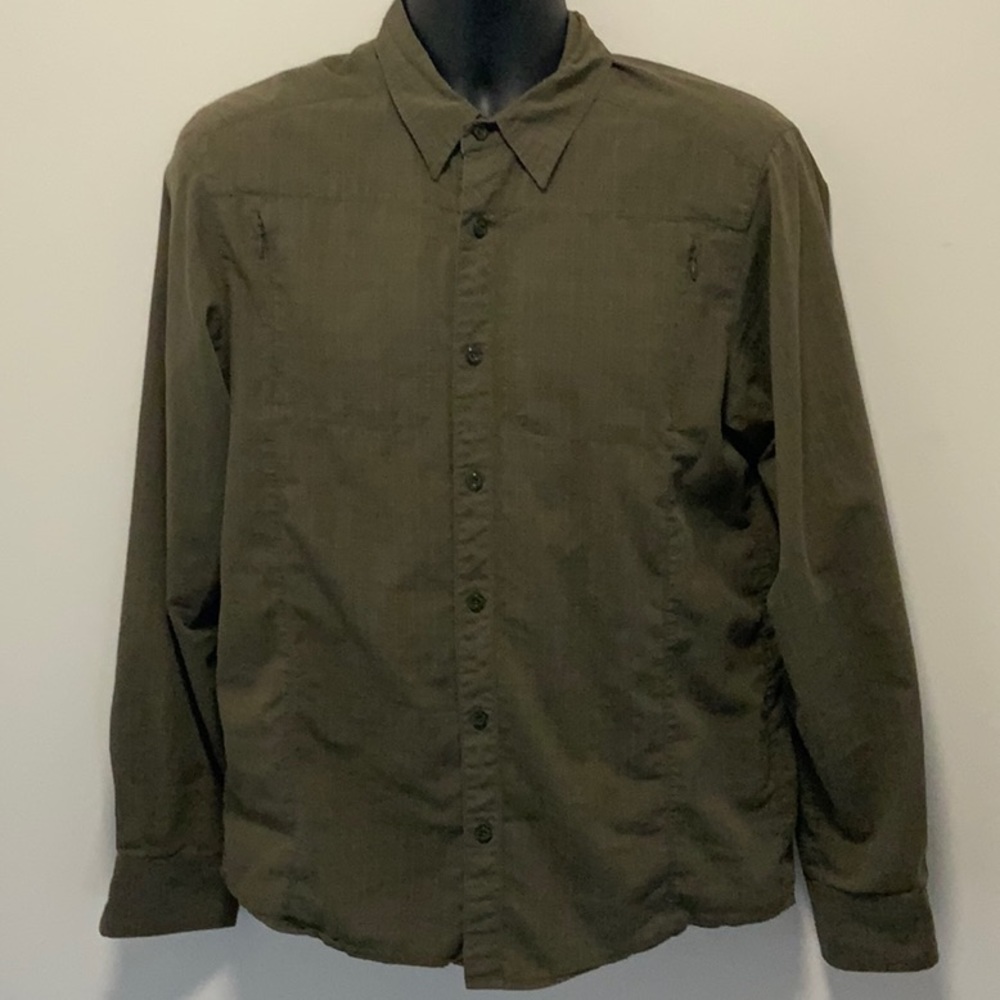 Arc’Teryx shirt in very nice condition